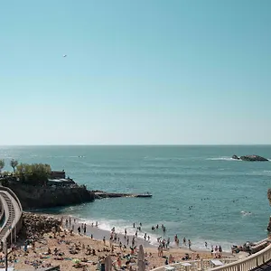Les Baigneuses De Hotel