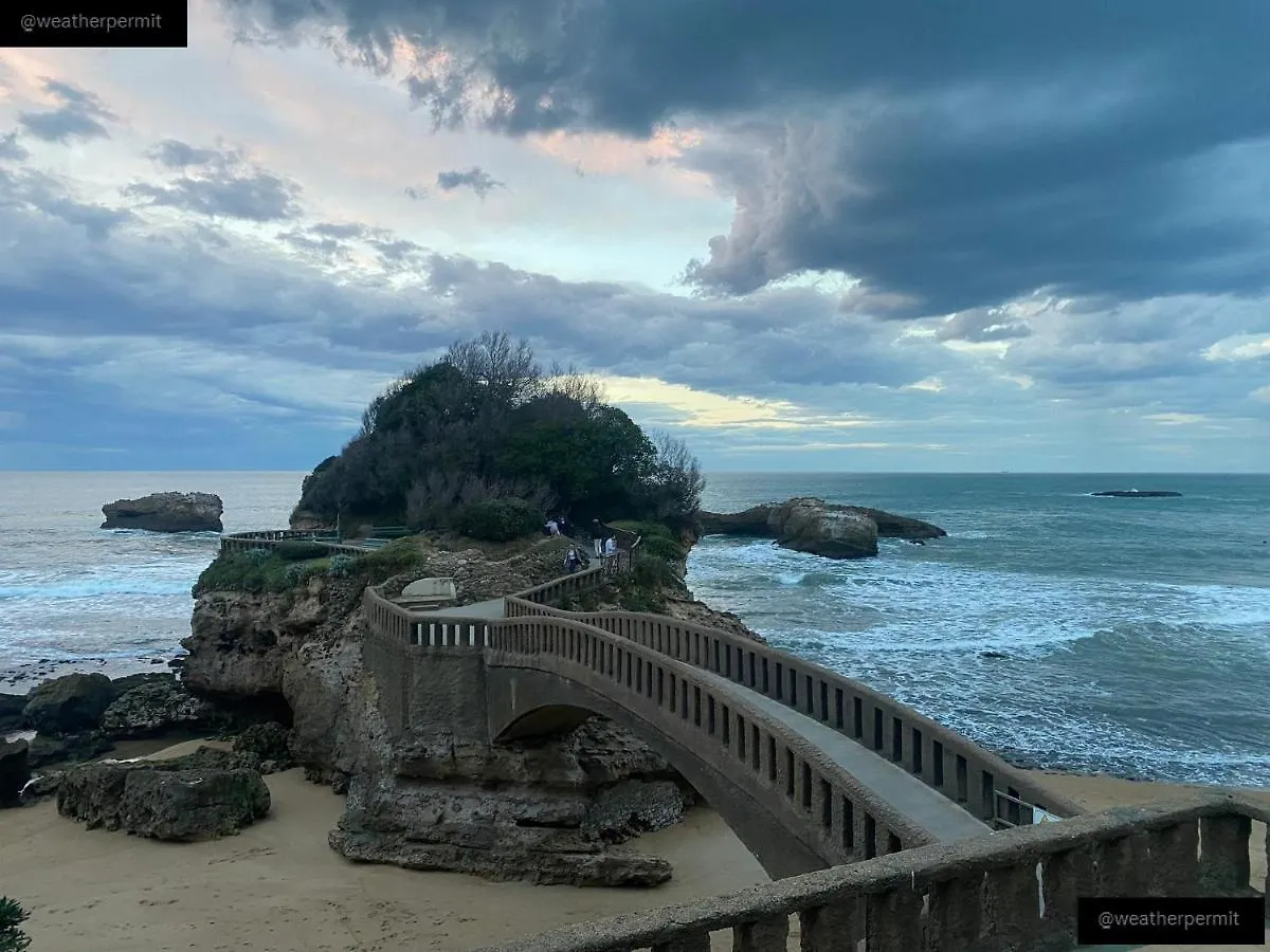 ***  Hotel Marbella Biarritz France